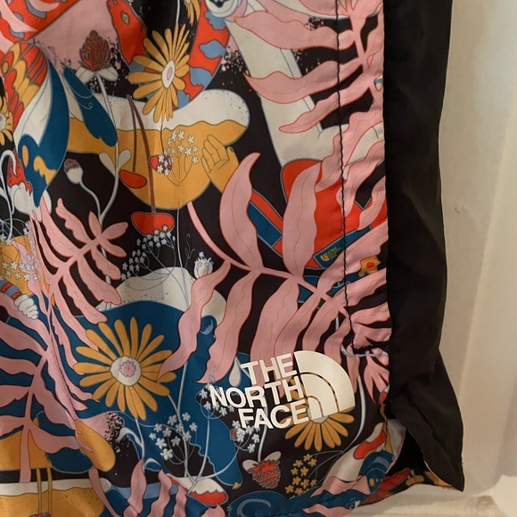 The NorthFace Hydrenaline XS women -excellent condition-smoke/pet free home - Picture 4 of 4